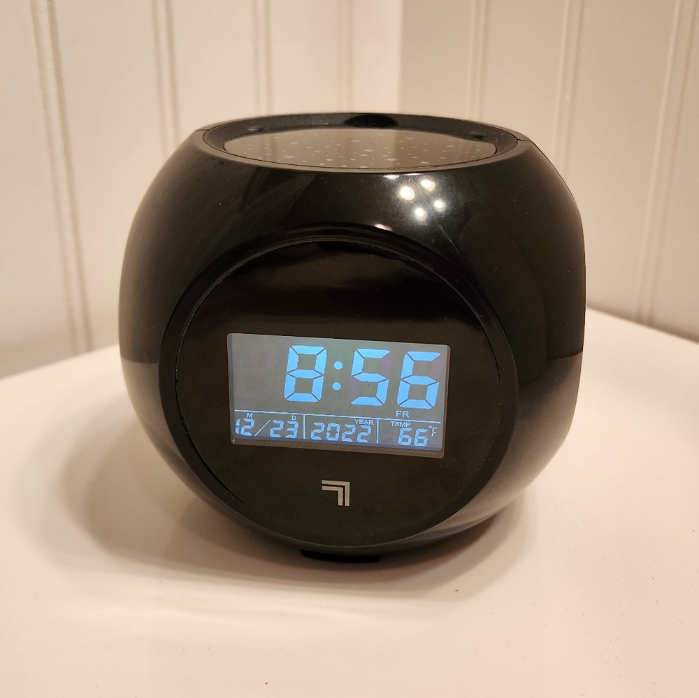 ❤️ 3/$25 Wembley Projection Alarm Clock